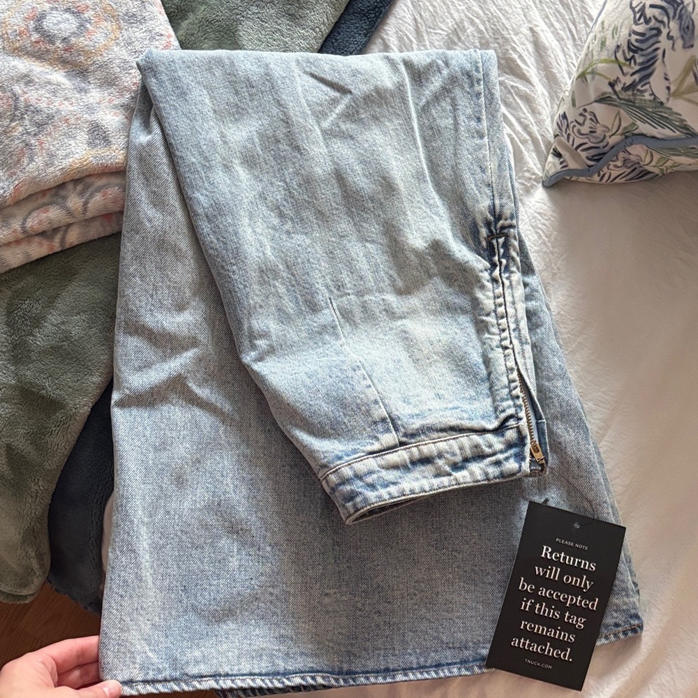 Tuckernuck Light Wash Straight Leg Jeans